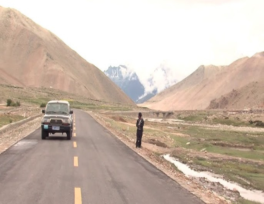 Kailash Yatra Kerung Drive inn Lhasa Fly Out